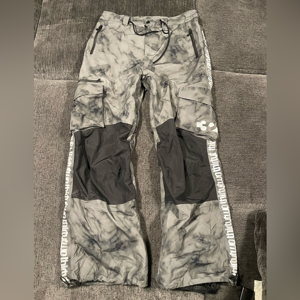32 Blahzay Cargo Snowboarding Pants